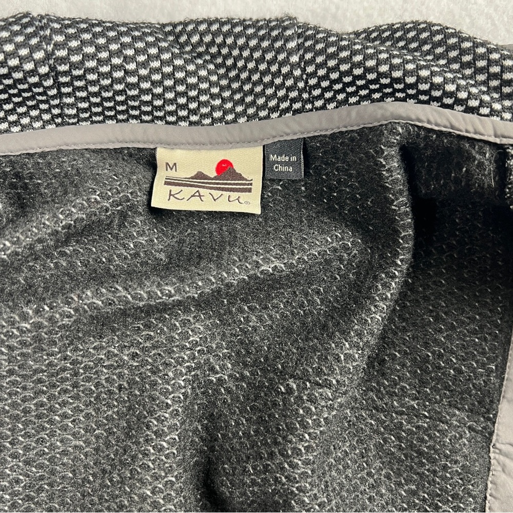 Kavu Women's Hooded Vest Polyester Gray Medium RN#0100460 - Picture 4 of 5